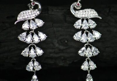 silver-diamond-earrings-Jewllery-Design